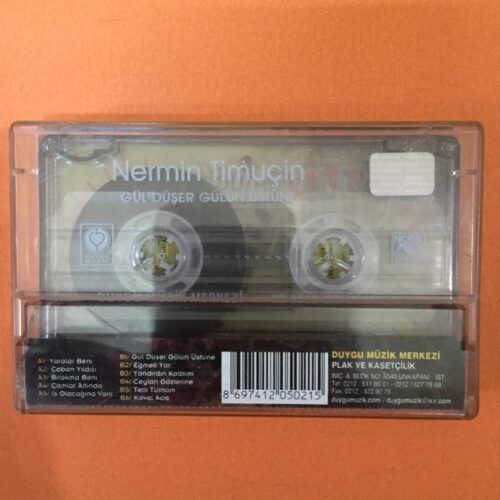 Nermin Timuçin-Gül Düşen Gülün Üstüne - Görsel 2