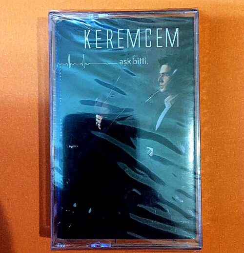 Keremcem - Aşk Bitti Ambalajında
