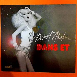 Demet Akalın - Dans et