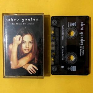 Ebru Gündeş – Sen Allahın Bir Lûtfusun