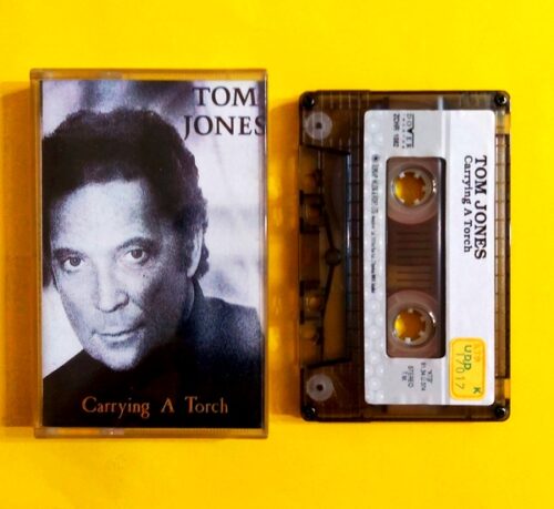 Tom Jones – Carrying A Torch