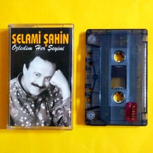 Selami Şahin – Özledim Her Şeyini
