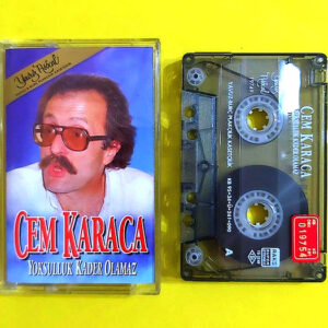Cem Karaca – Yoksulluk Kader Olamaz