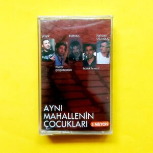 Aynı Mahallenin Çocukları - Ambalajında