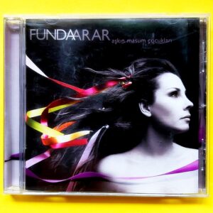 Funda Arar – Aşkın Masum Çocukları