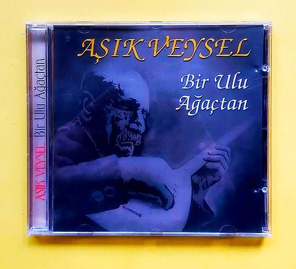 Aşık Veysel – Bir Ulu Ağaçtan
