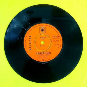 Nilüfer - Aldanırım Sanma